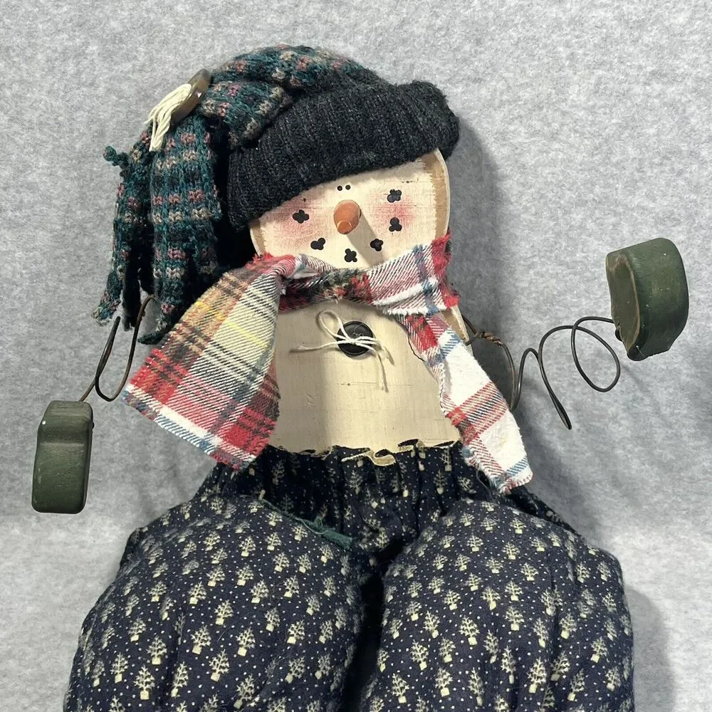 Snowman‎ Wooden Shelf Sitter Plaid Scarf  Knitted Hat Wood Mittens Holiday Decor